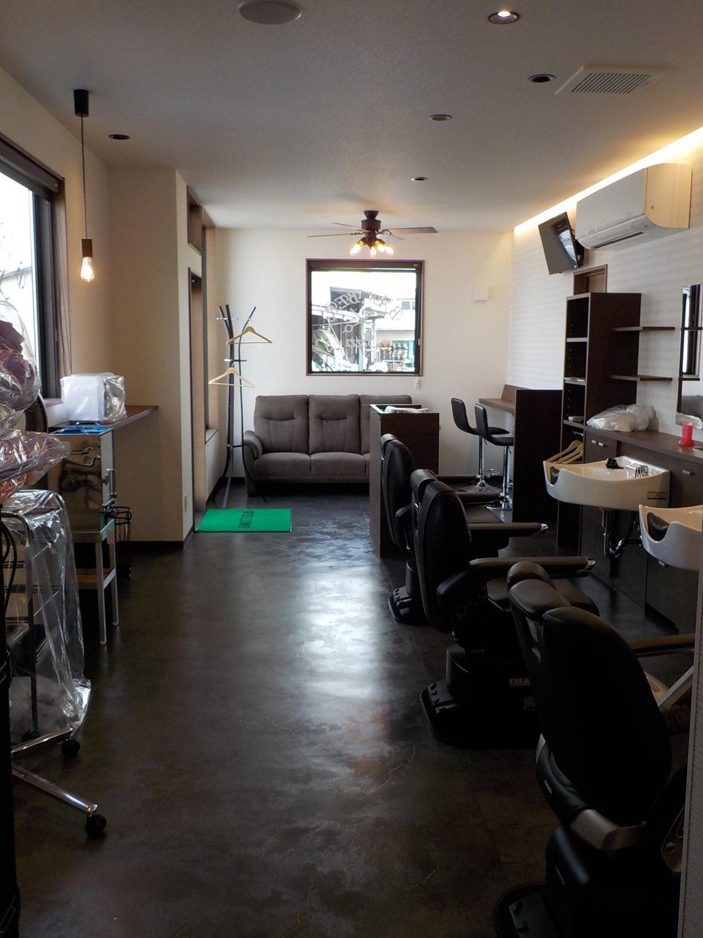 福山市御幸町 理髪店『SUN』